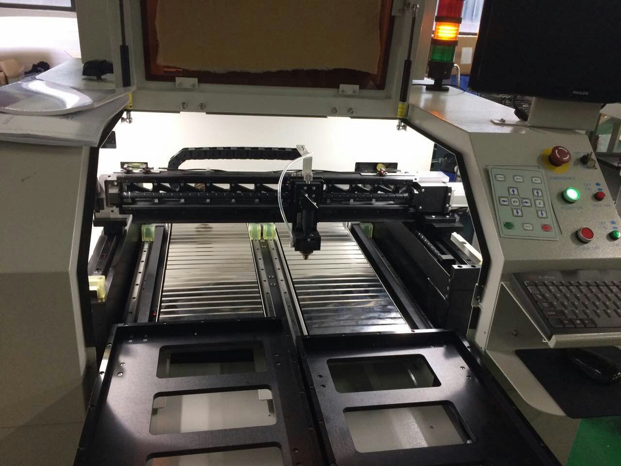 博揚(yáng)直線電機(jī)在大族小功率激光切割機(jī)上的應(yīng)用 博揚(yáng)直線電機(jī)在大族小功率激光切割機(jī)上的應(yīng)用